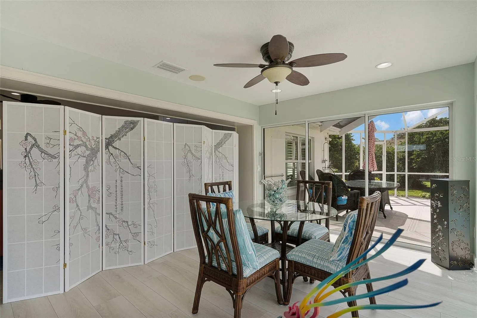 enclosed climate controlled solarium