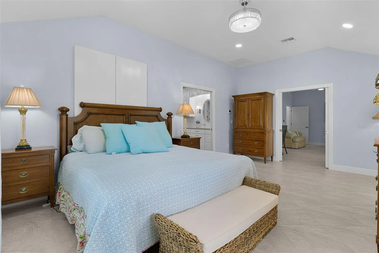 1st primary bedroom