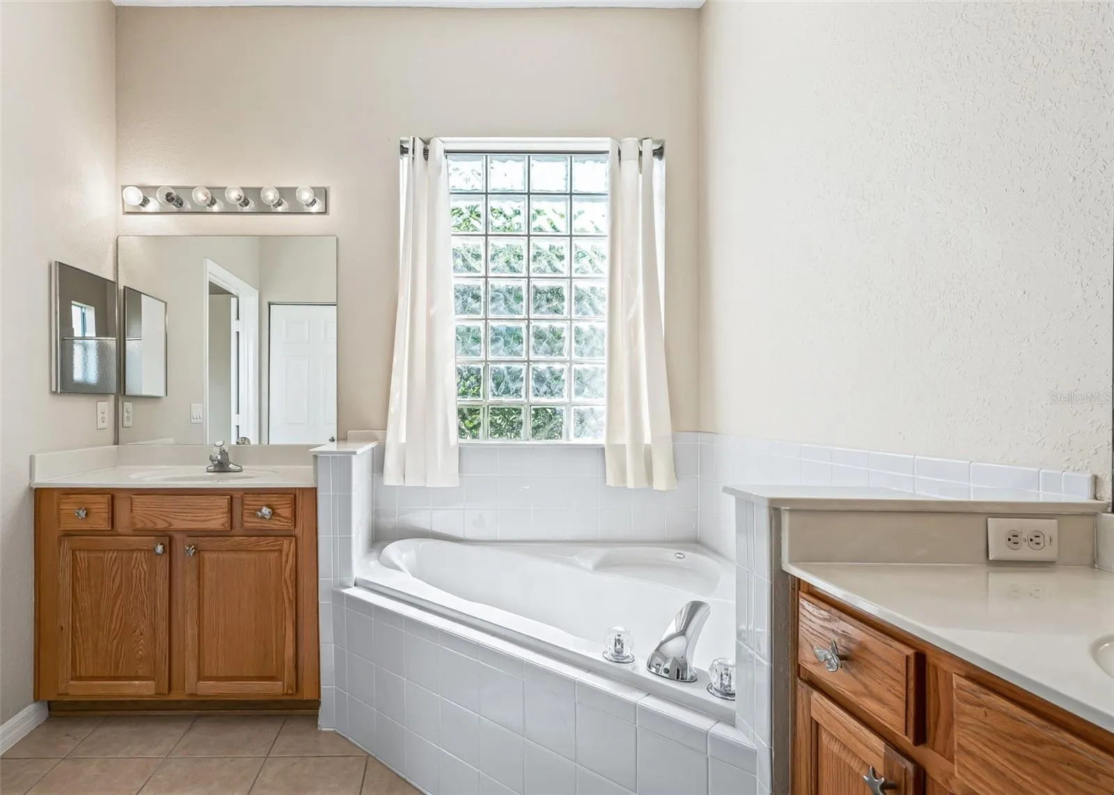 Soaking Tub