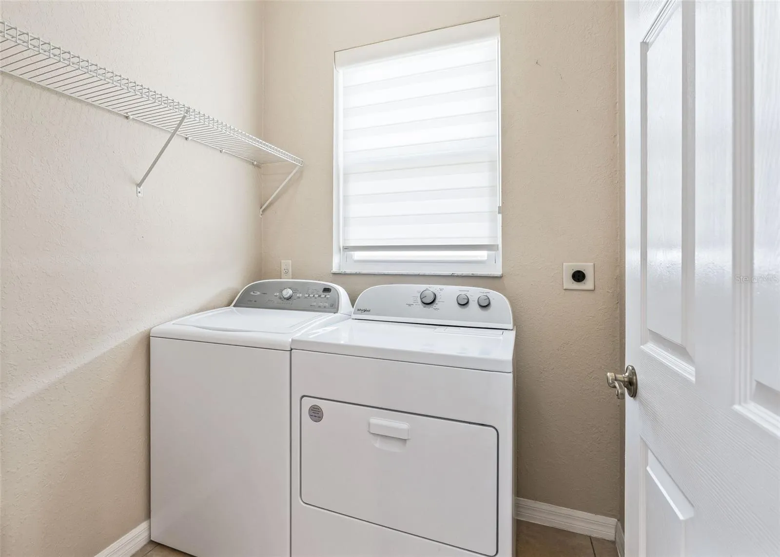 Inside laundry rm