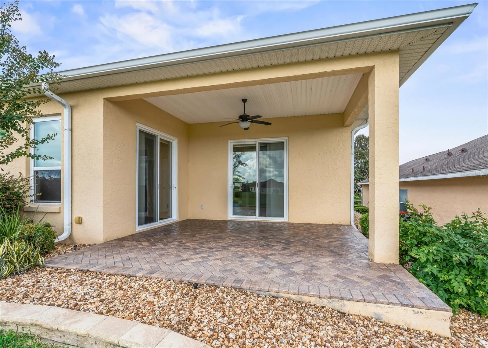 Lanai w/access to Family rm &amp; Primary suite