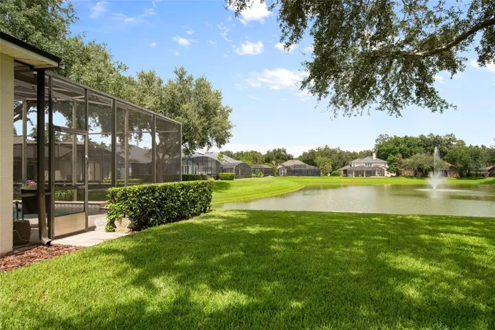 Oversized Side Yard