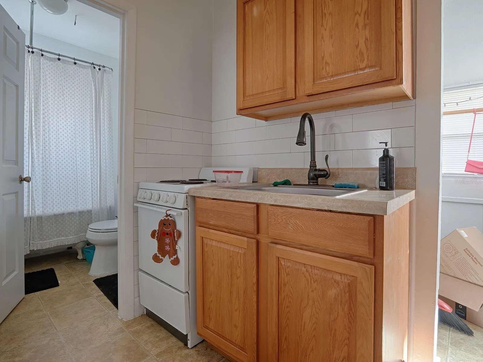 422_Unit#B_Kitchen