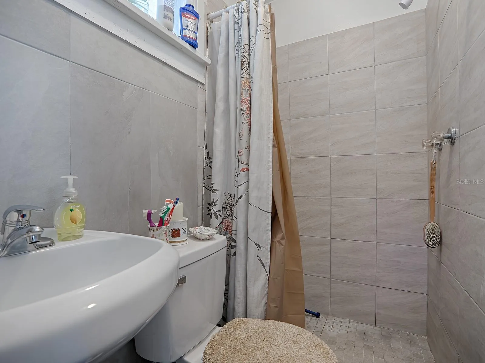 422_Unit#D_Bathroom