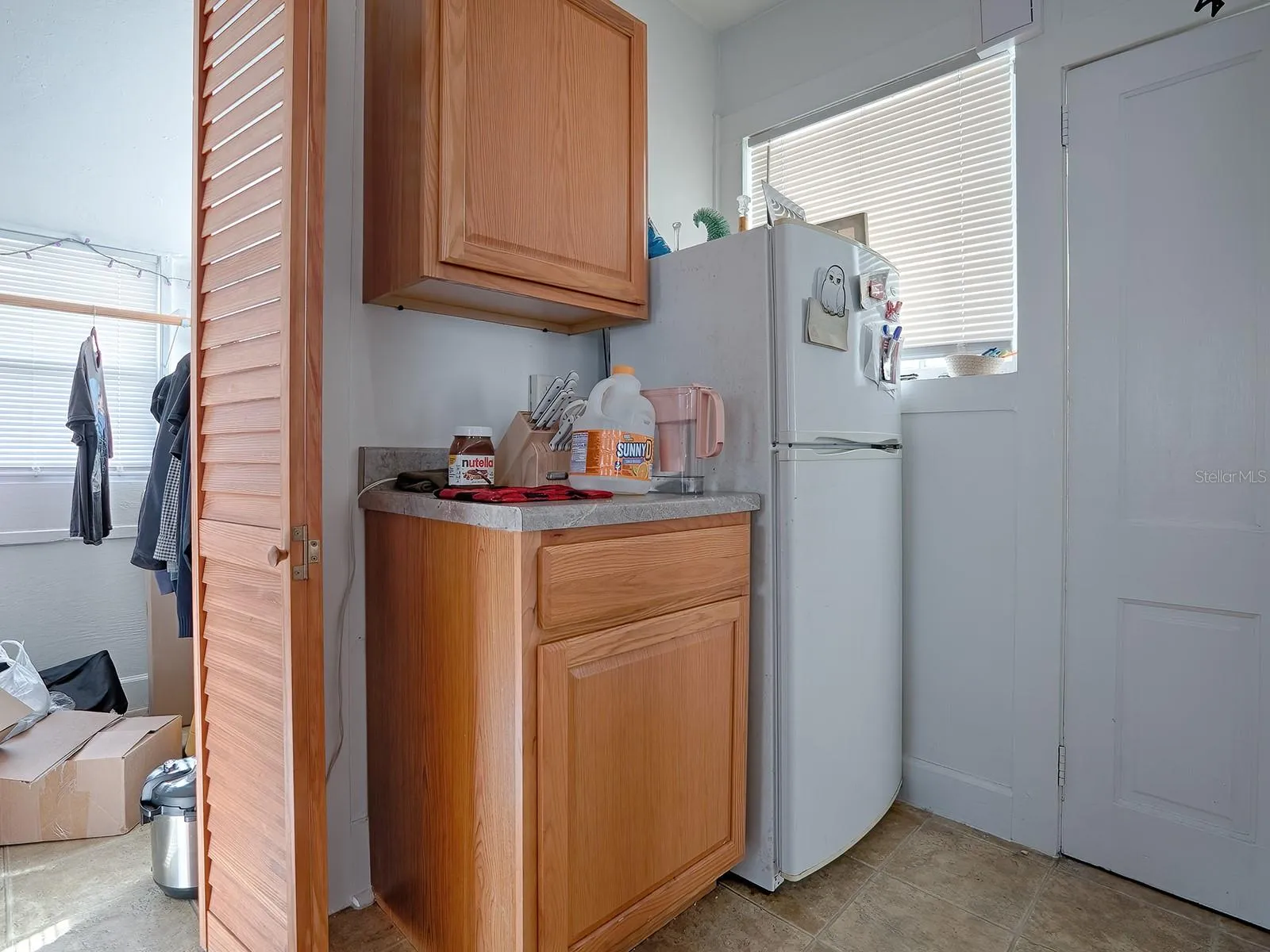 422_Unit#B_Kitchen