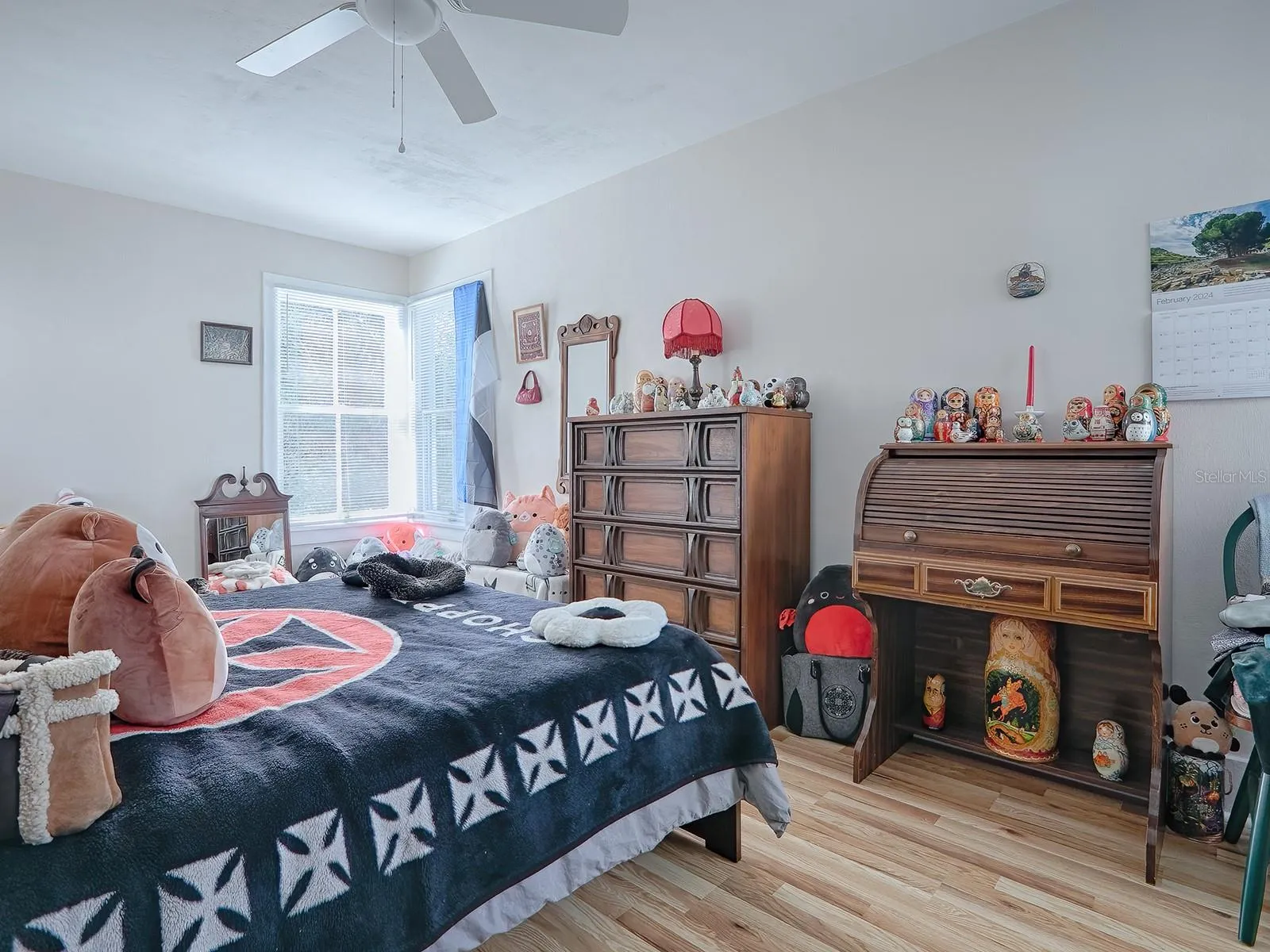 422_Unit#D_Bedroom