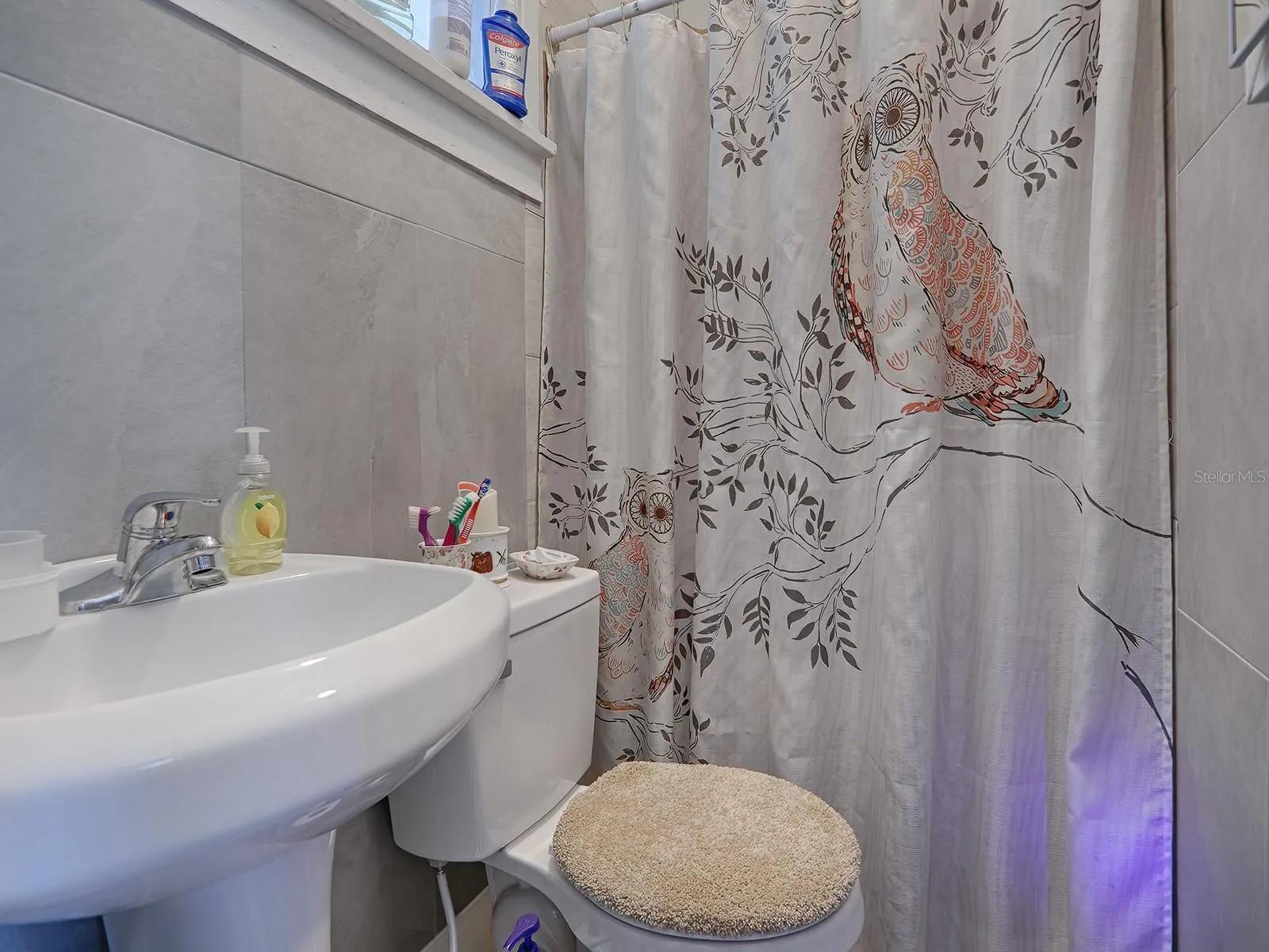 422_Unit#D_Bathroom