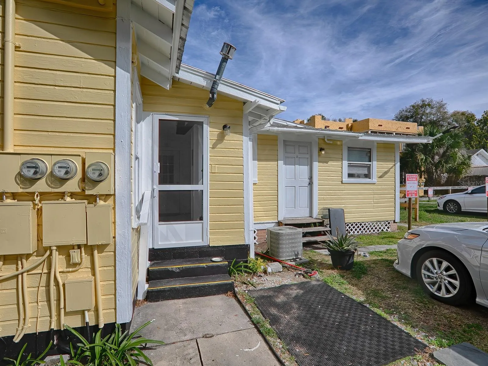 422_Exterior Rear