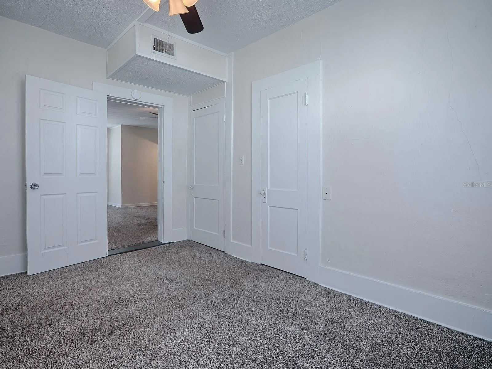 422_Unit#C_Primary Bedroom