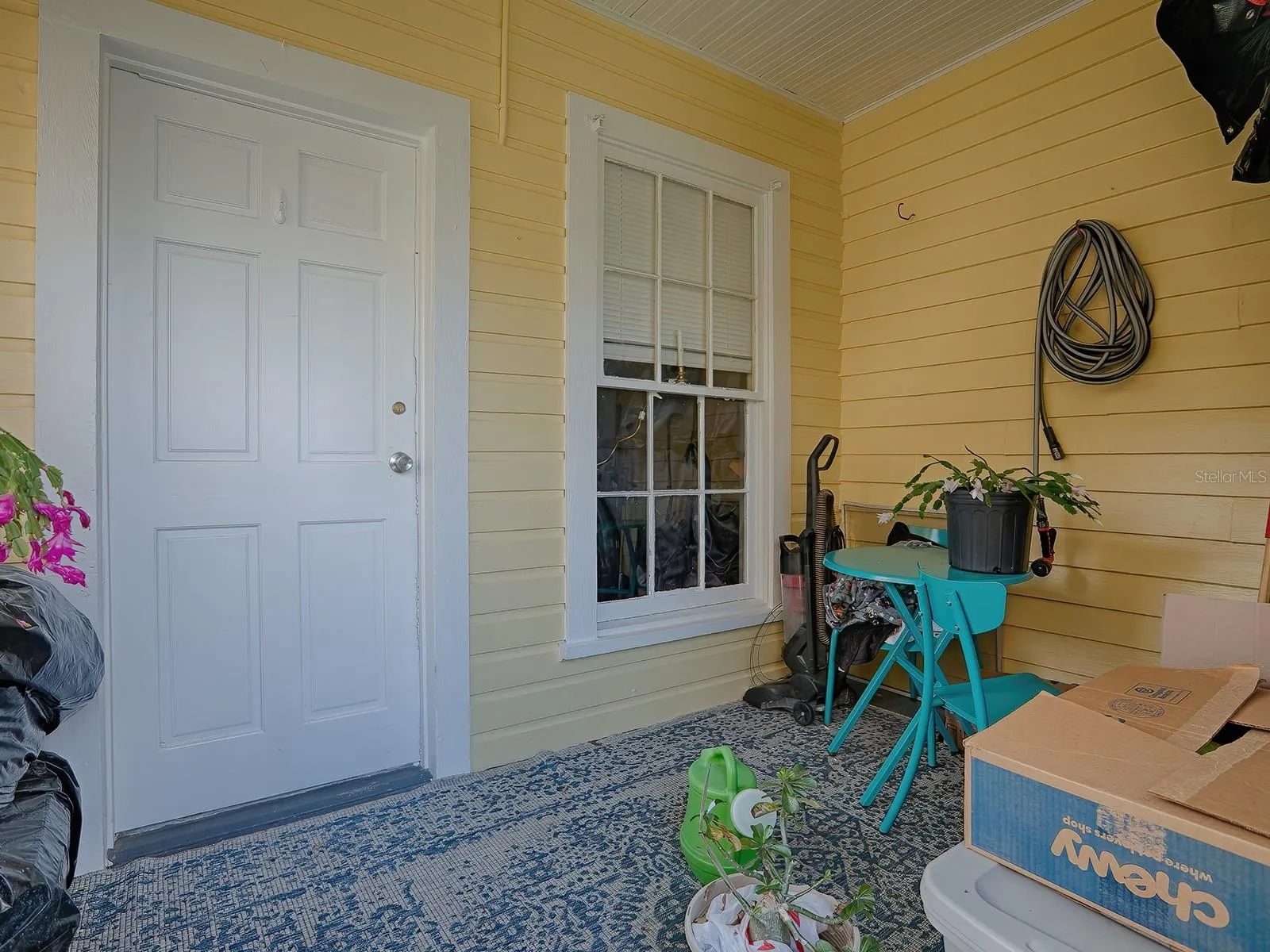 422_Unit#A_Covered &amp; Enclosed Porch