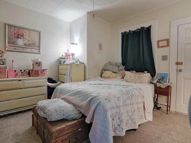 422_Unit#A_Bedroom
