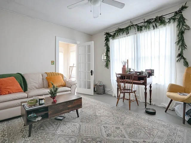 426_Unit#4_Living Room