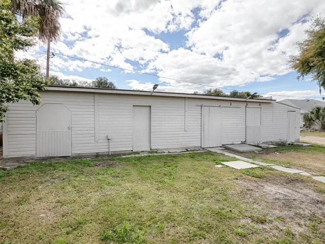 426_Rental Storage Building