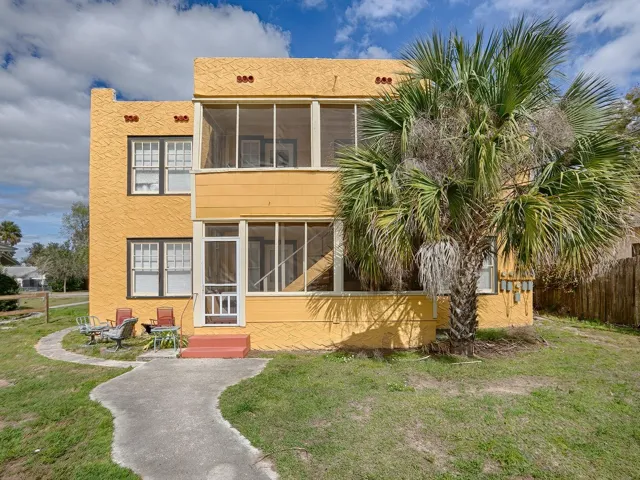 426_Exterior Rear