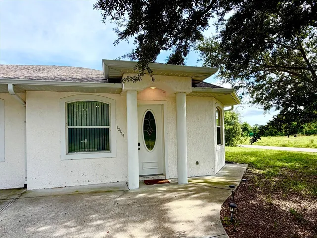 12215 Capilla Ln