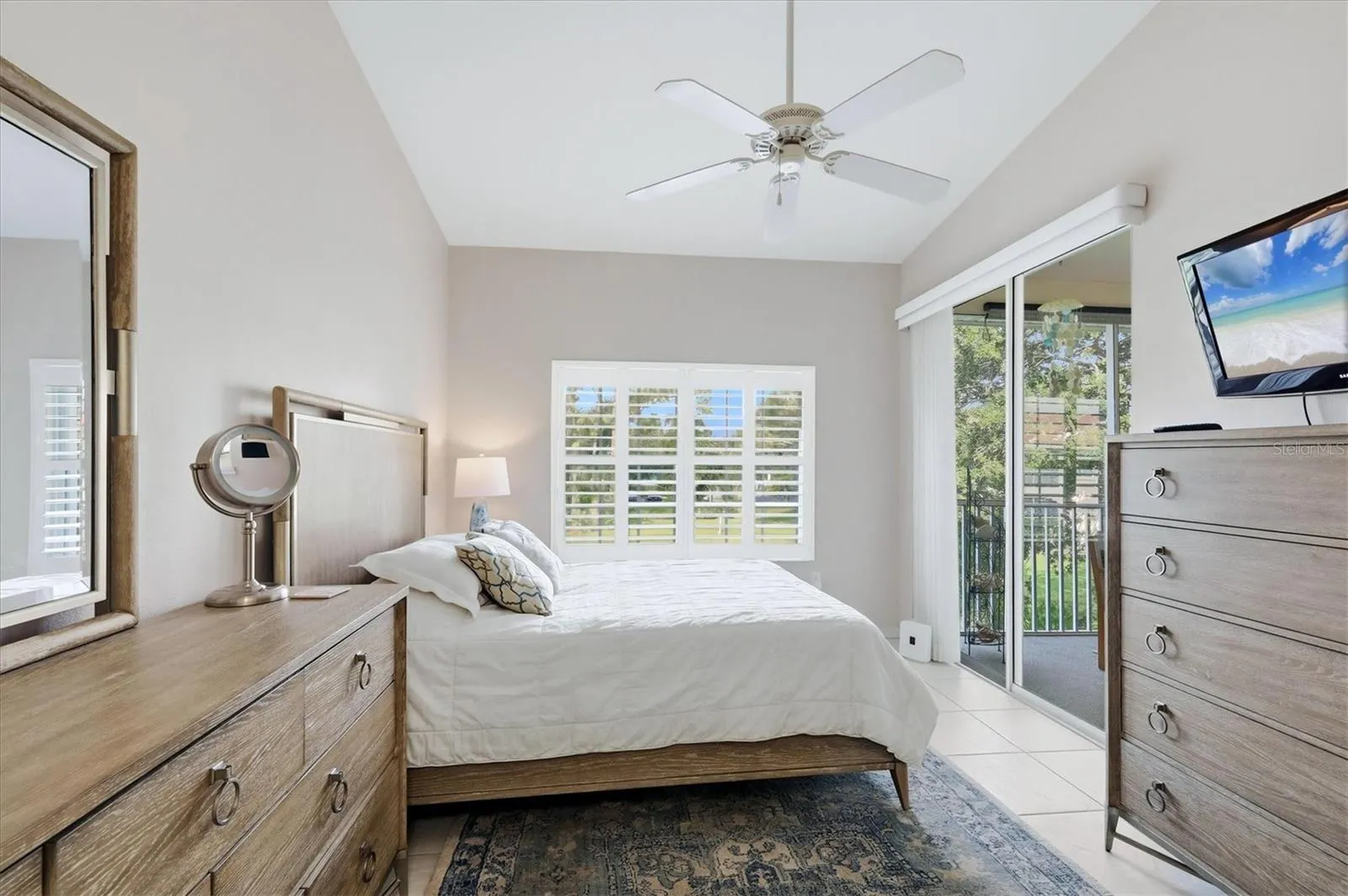 Sliding door access to the Lanai from the Master Bedroom.