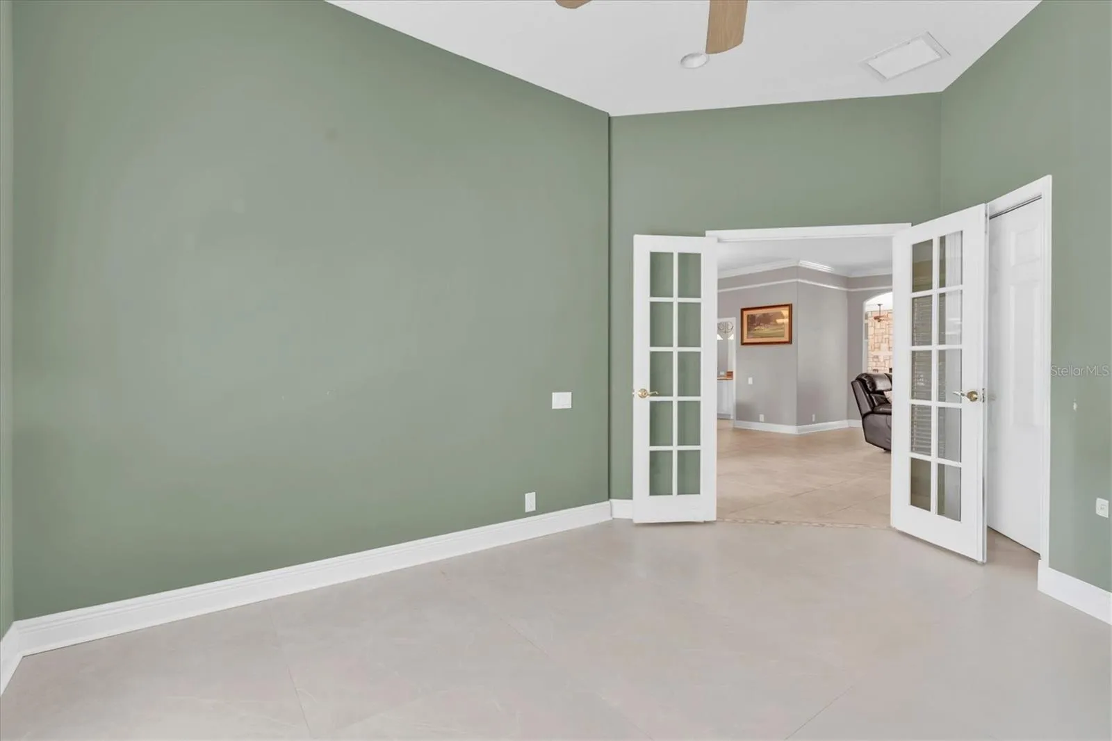 Office or 6th bedroom with closet