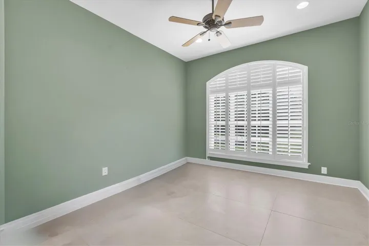 Office or 6th bedroom