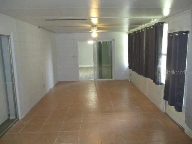 Florida Room/Enclosed Porch