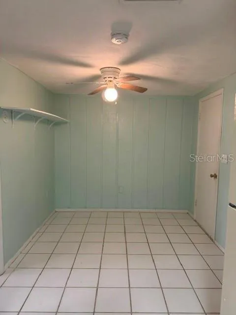 Eat-in kitchen