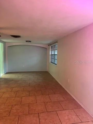 Living room/dining room combination