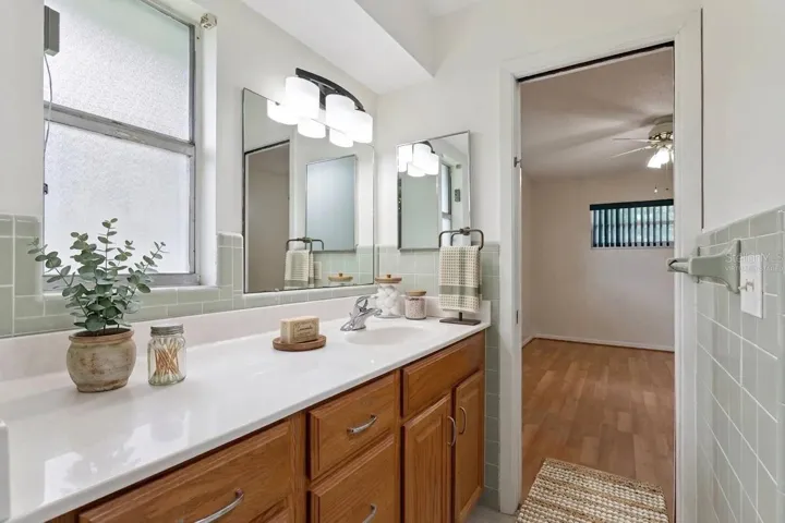 Bath 2 - Virtually Staged