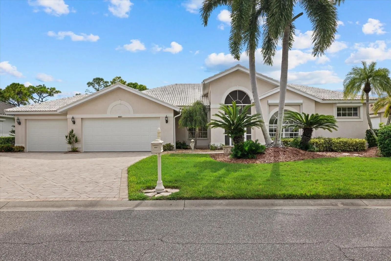 3-Car Garage with NEW Garage Doors