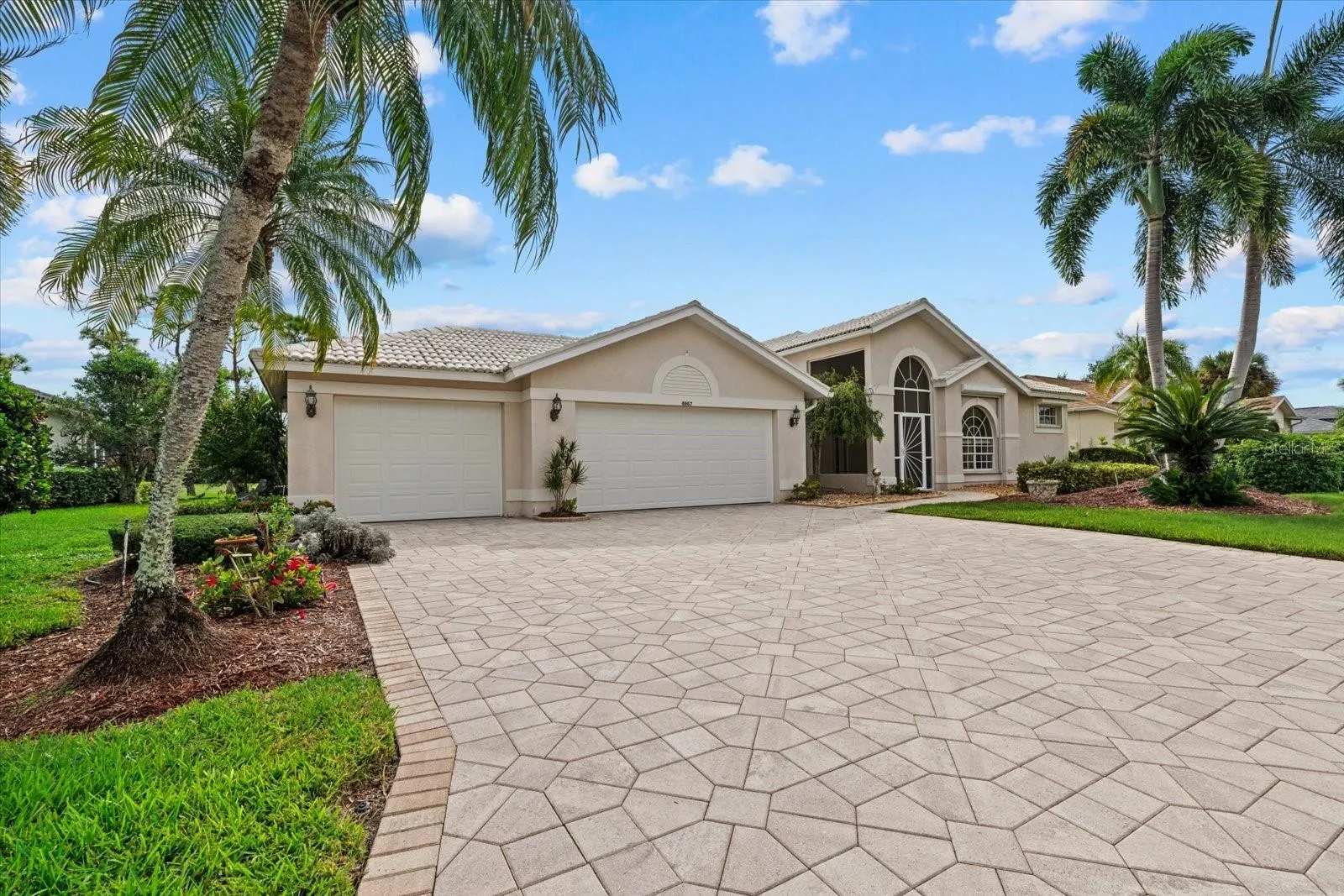 Paver Driveway &amp; Walkway