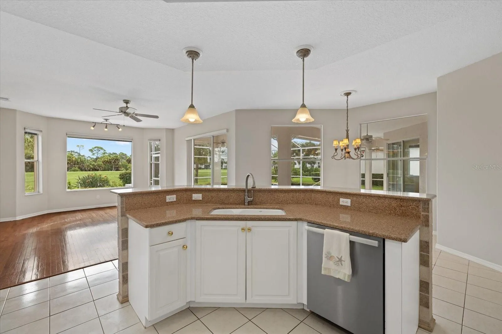 Open Kitchen into Family Room