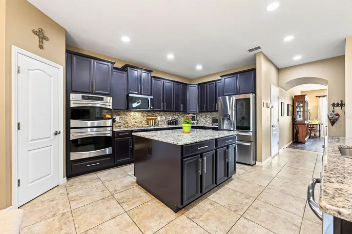 Open Kitchen.