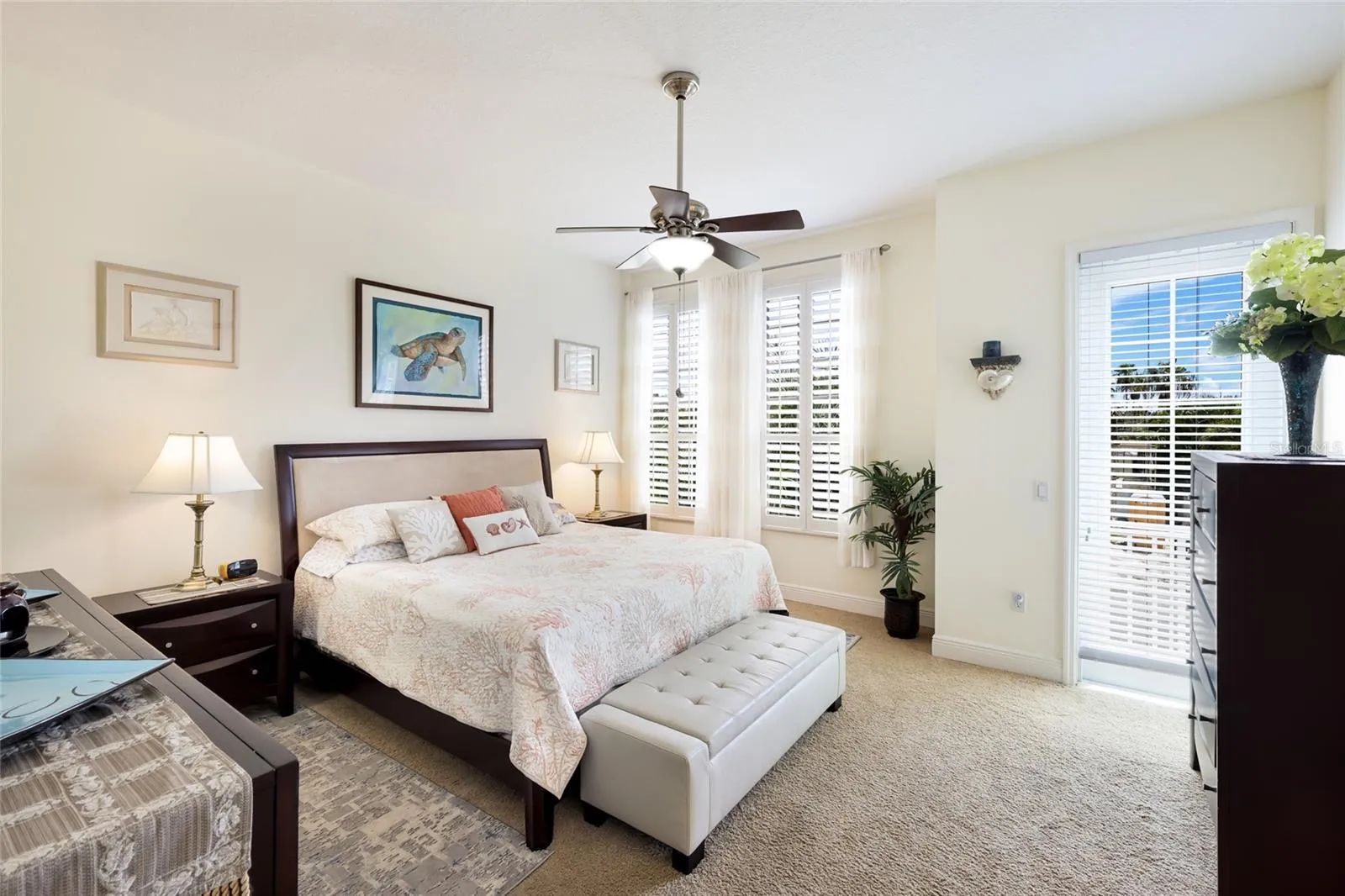 Primary ensuite-bedroom