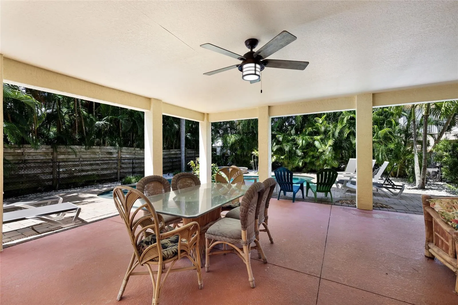 Lanai-ground level