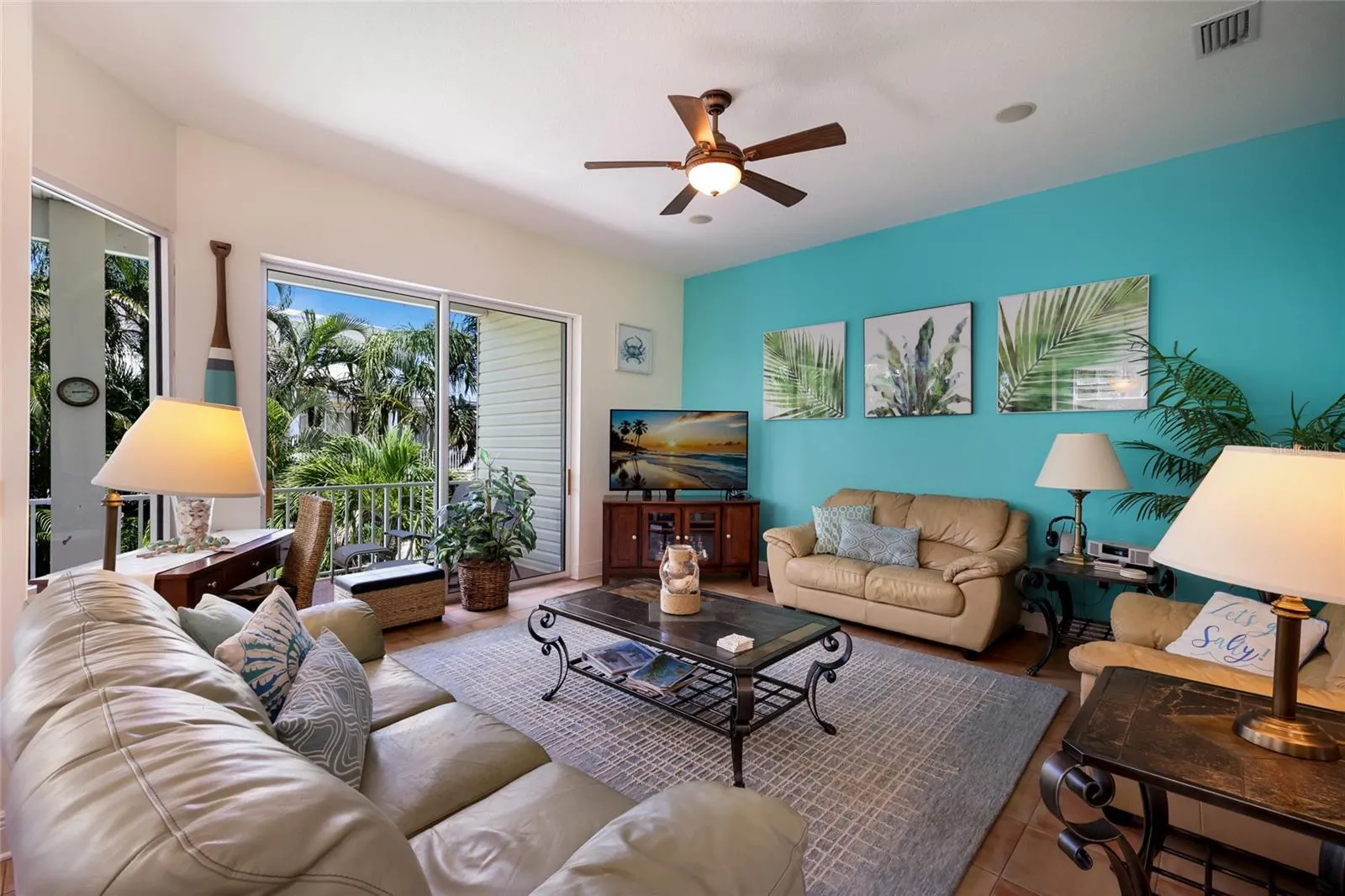 Main living area, 2nd floor