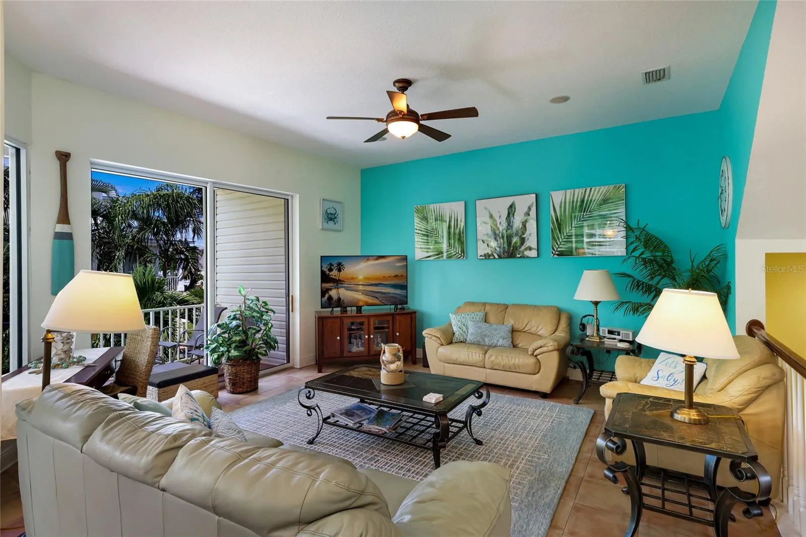 Main living area, 2nd floor