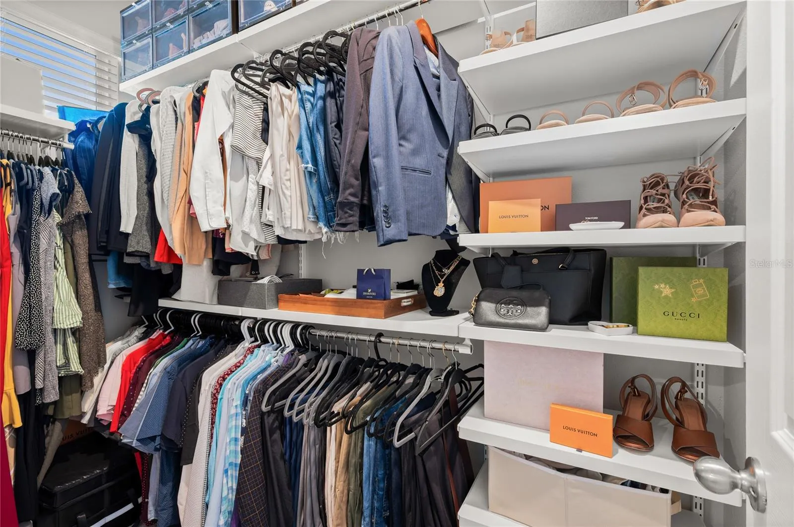 en-suite walk-in closet
