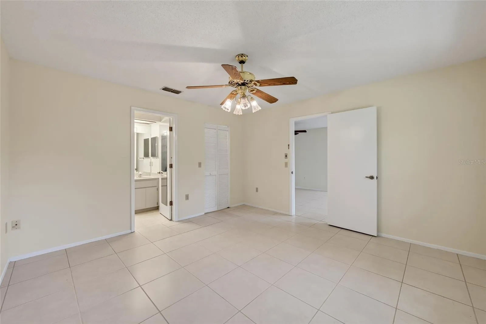 Primary Bedroom- 9545 Danville Court, #42, New Port Richey, FL 34655Wedgewood Village Condos in Heritage Lake