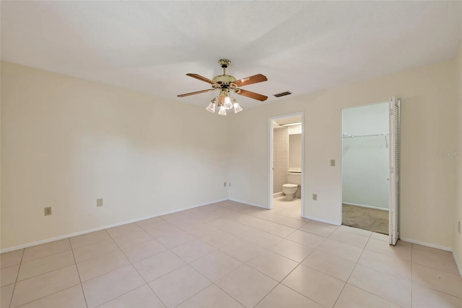Primary Bedroom- 9545 Danville Court, #42, New Port Richey, FL 34655Wedgewood Village Condos in Heritage Lake