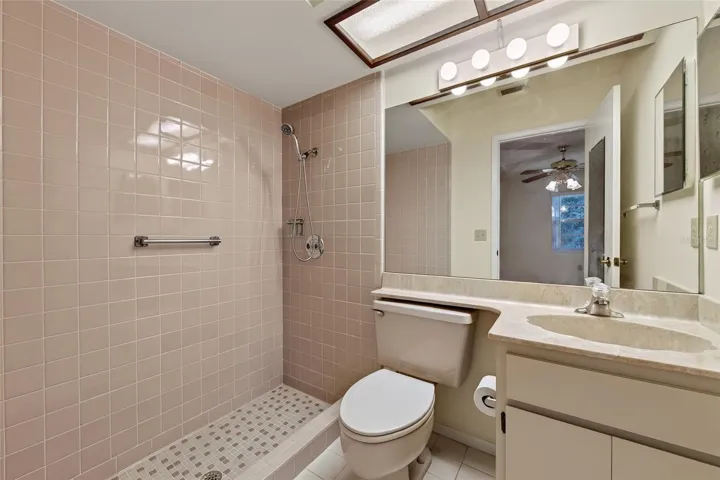 Primary Bathroom- 9545 Danville Court, #42, New Port Richey, FL 34655Wedgewood Village Condos in Heritage Lake
