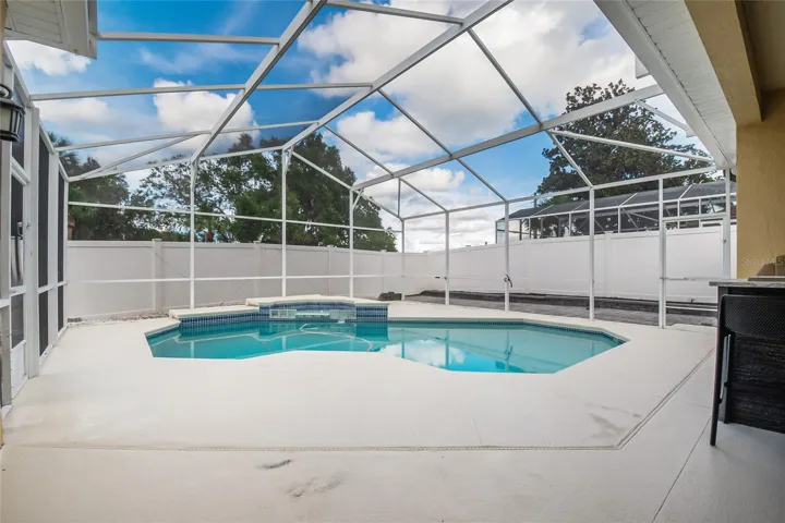 Spacious patio perfect for entertaining