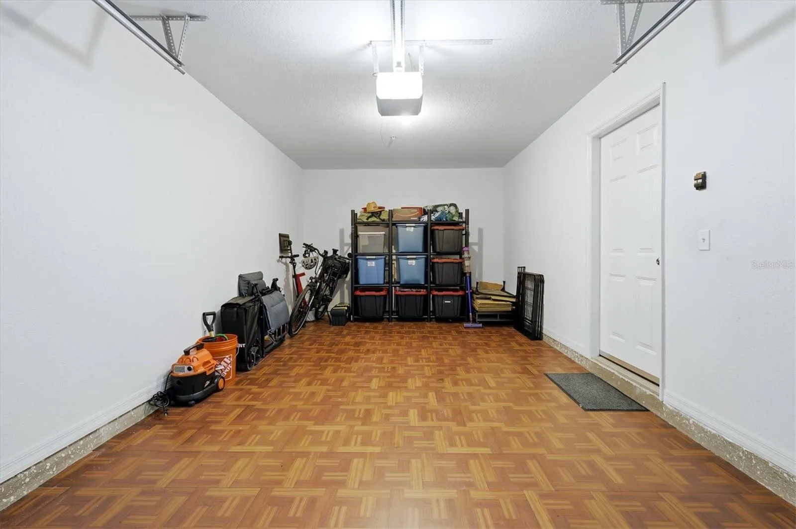 1 Car Attached Garage