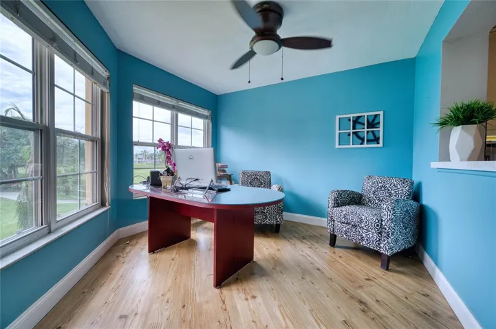 Office/Den/Flex room