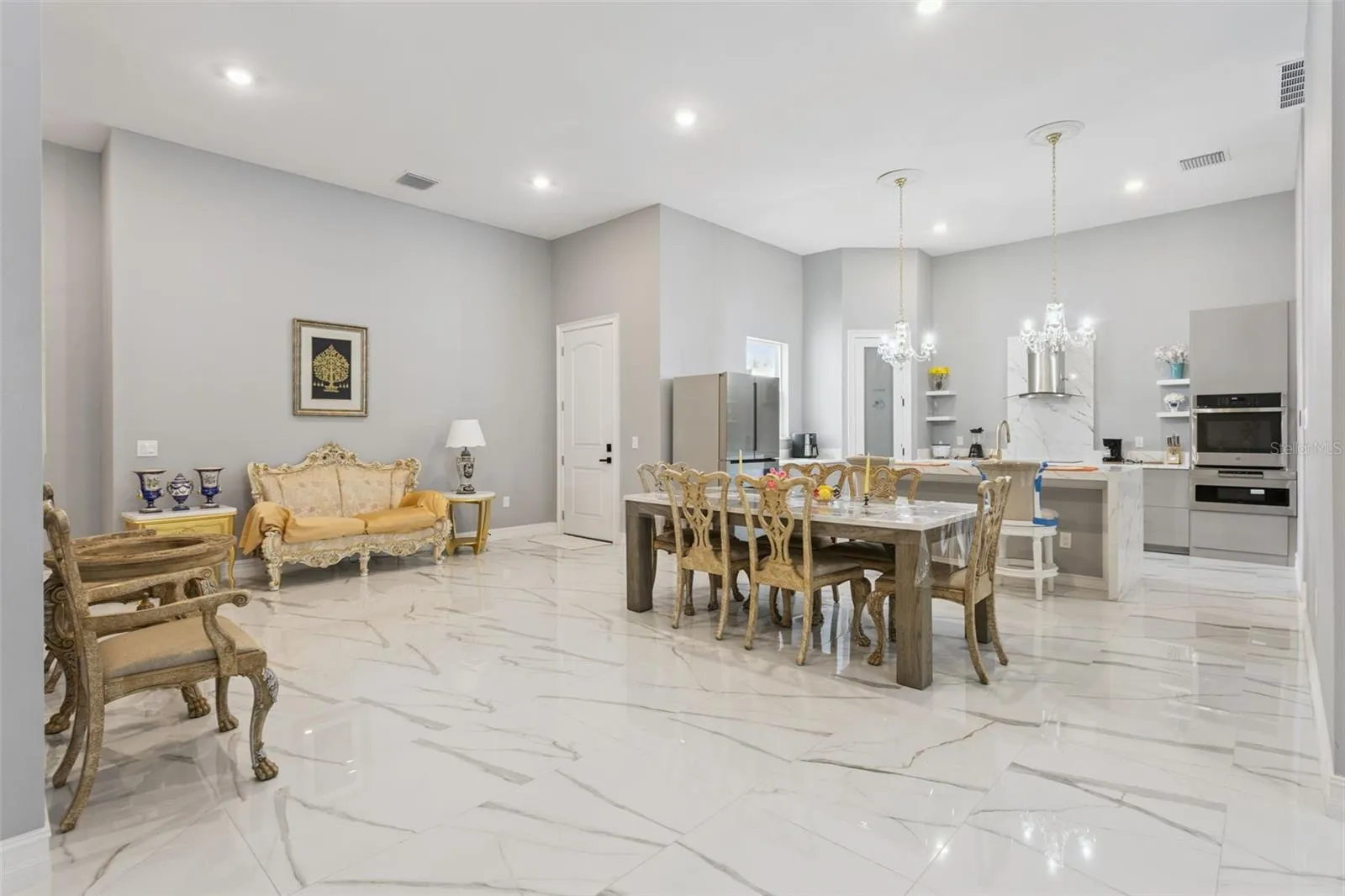 Living/Dining Room