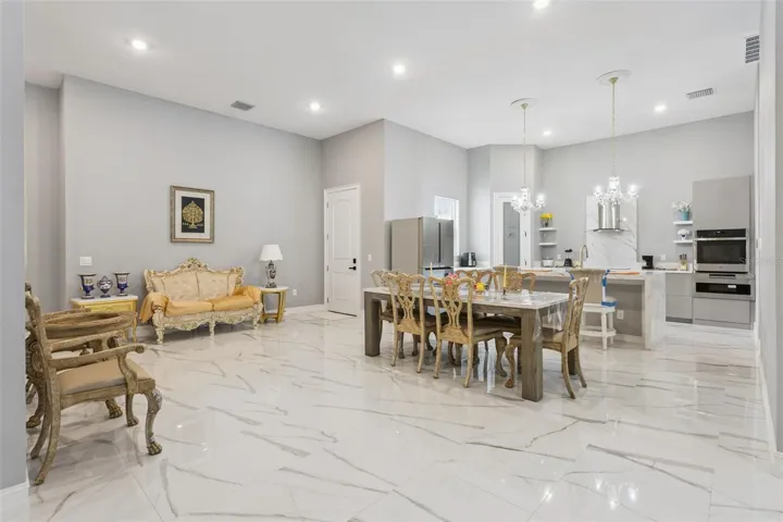 Living/Dining Room