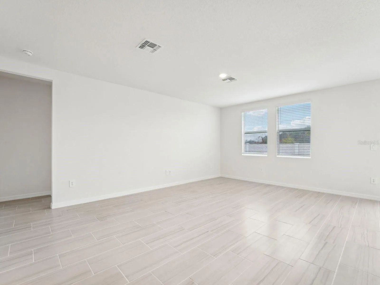 Photo is not of the actual home, but is an inspirational photo of builder’s model home and may depict options, furnishings, and/or decorator features that are not included
