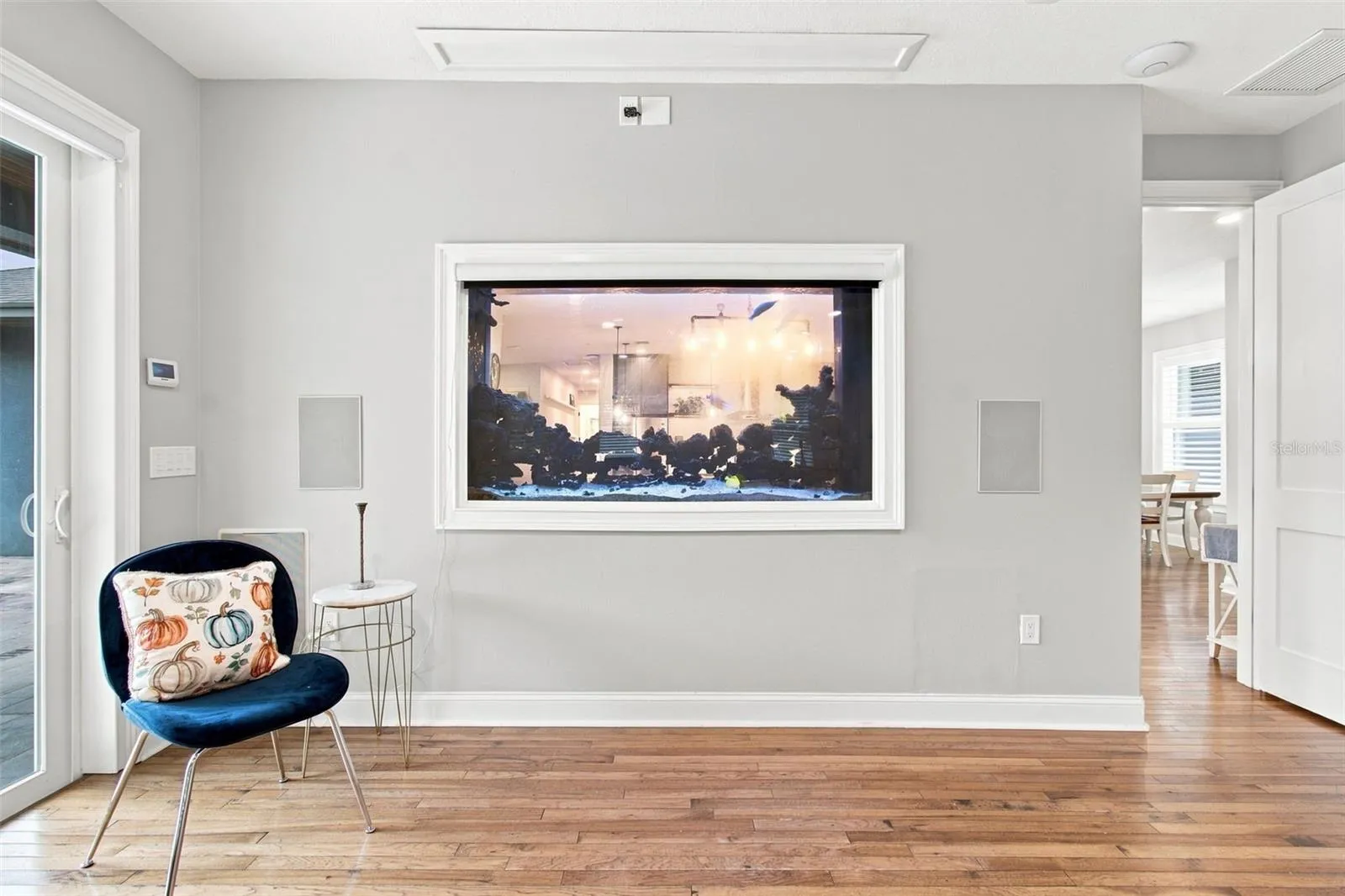 PRIMARY SITTING AREA AND AQUARIUM