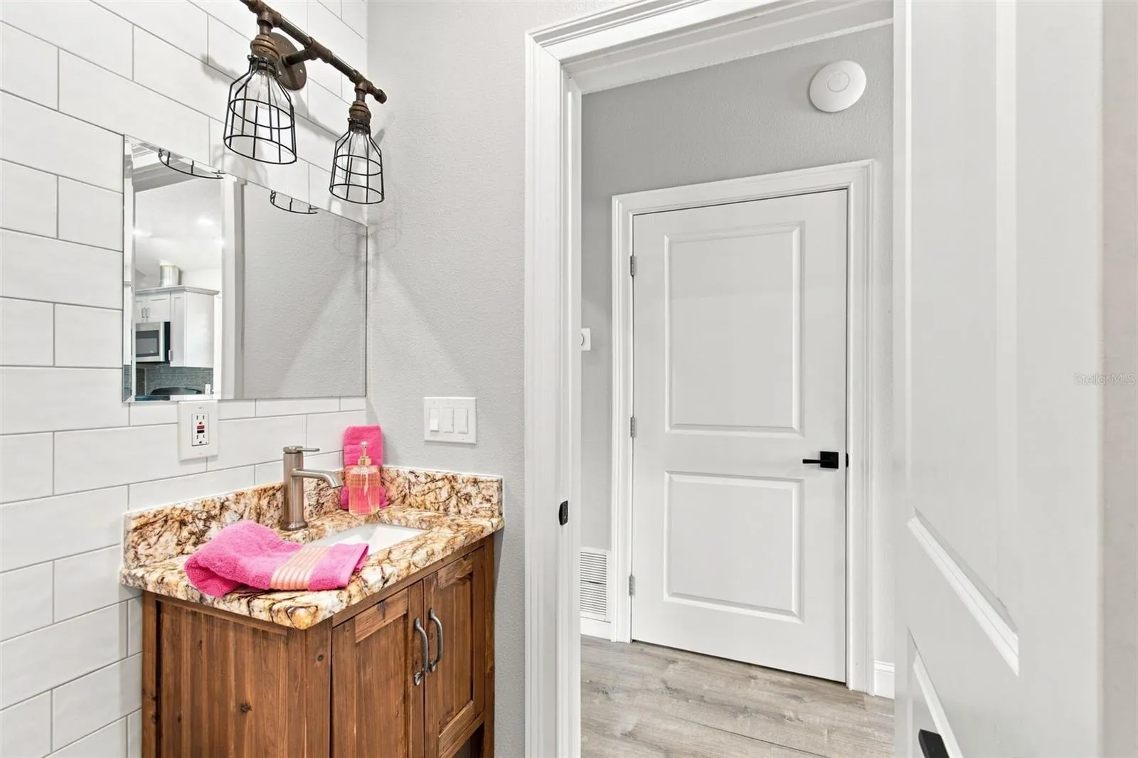 GUEST COTTAGE VANITY
