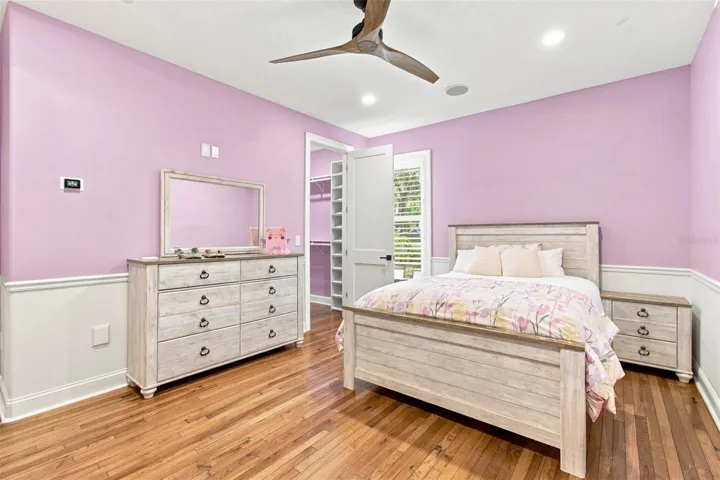 BEAUTIFUL BEDROOM