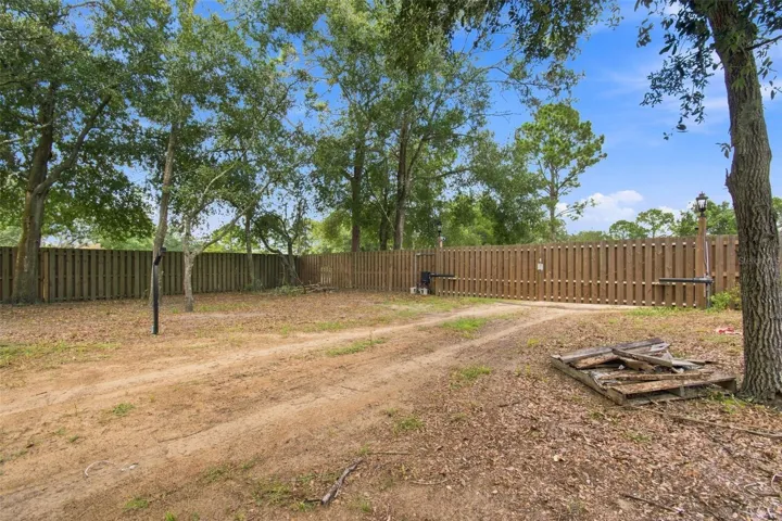 EXTRA LOT WITH ELECTRONIC GATE