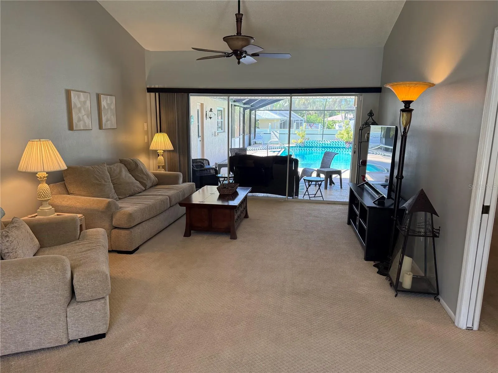 Living Room out to Pool
