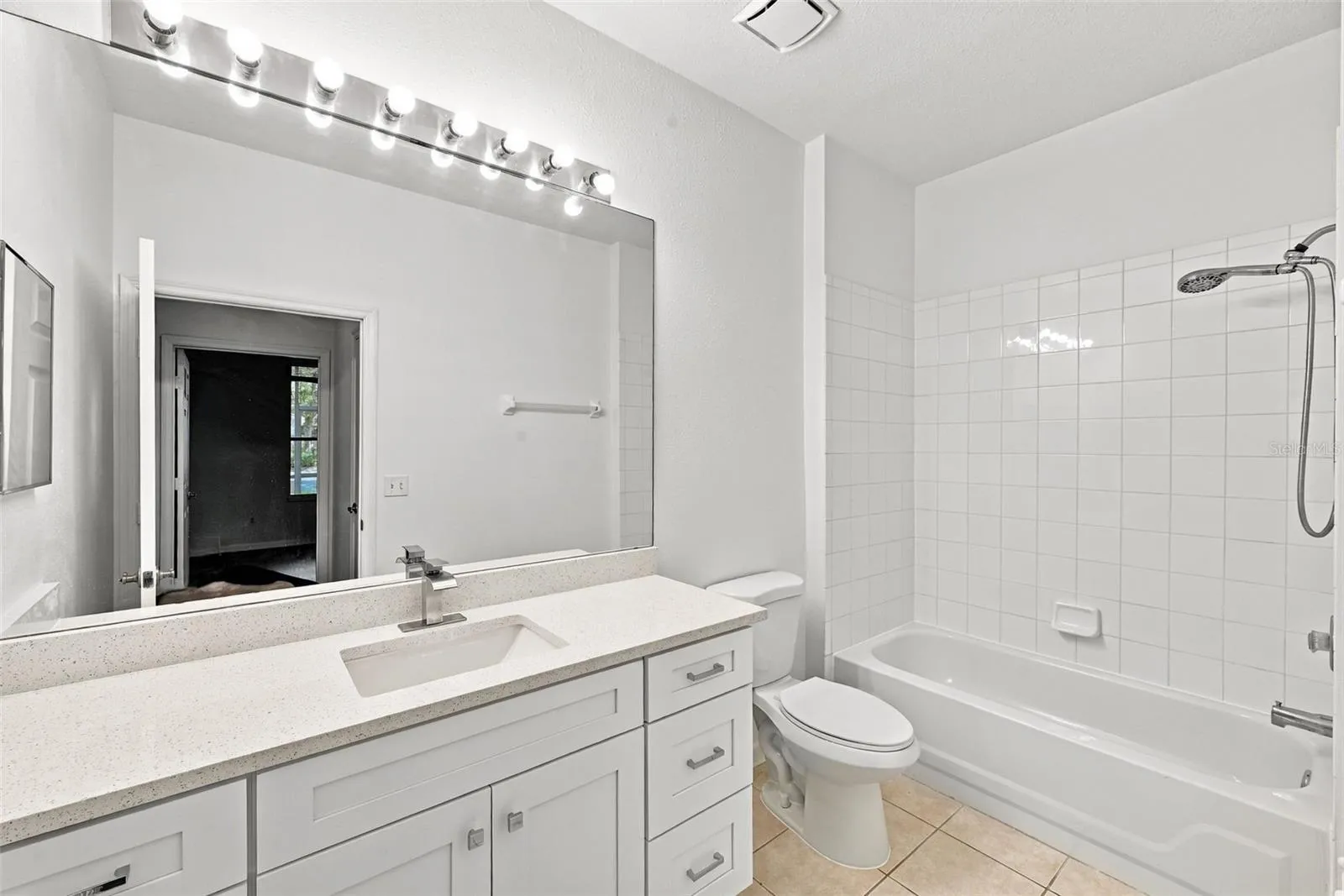 2nd bathroom